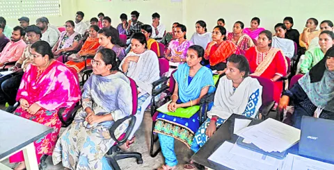 జాబ్‌ మేళాలో 66 మంది ఉద్యోగాలకు ఎంపిక 
