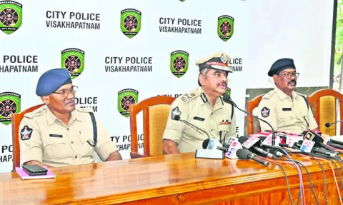 రోడ్డు ప్రమాద బాధితులకు పరిహారం