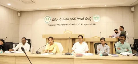 డివిజన్లలో సమస్యలు పరిష్కరించాలి