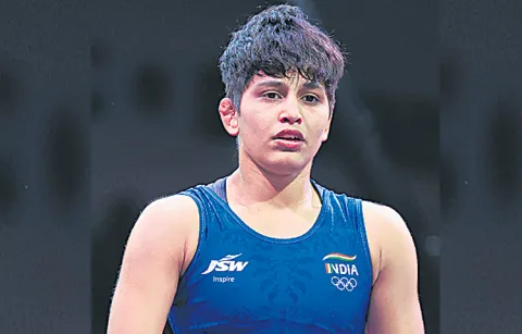Anthim wins bronze in wrestling championship