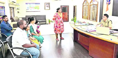 బాధ్యతాయుతంగా వ్యవహరించాలి 