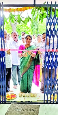 జెడ్పీలో అతిథి గృహాల ప్రారంభం