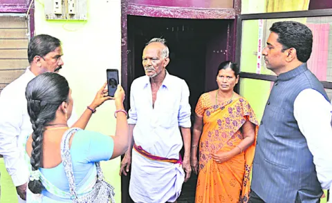 పింఛన్‌లతో సామాజిక భద్రతకు భరోసా 