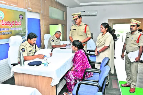 ప్రజా ఫిర్యాదులకు అత్యధిక ప్రాధాన్యత