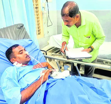 అధికారుల వేధింపులతో ఆత్మహత్యాయత్నం