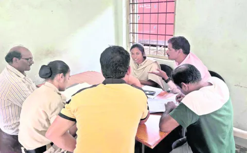 అతివేగమే ప్రమాదానికి కారణమా..? 