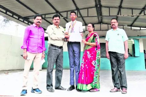 యంగ్‌