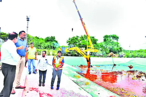 నిమజ్జనానికి సర్వం సన్నద్ధం 
