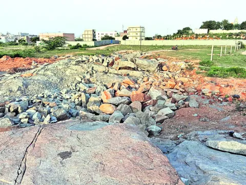 ఆగని ఆక్రమణలు 