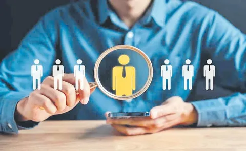 India white-collar hiring up 3percent in August 2025