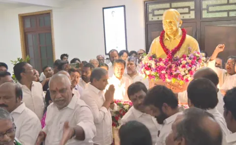 YSR Vardhanthi Program In YSRCP Central Office