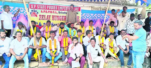 సమస్యలు పరిష్కరించకపోతే ఉద్యమం తీవ్రతరం 