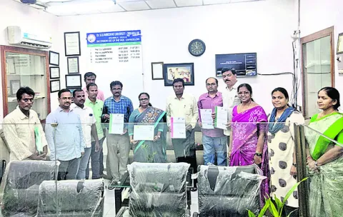 అంబేడ్కర్‌ వర్సిటీకి గ్రీన్‌ ఆడిట్‌ గుర్తింపు 