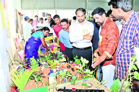 టెక్నాలజీ ఉపయోగించి బోధించాలి