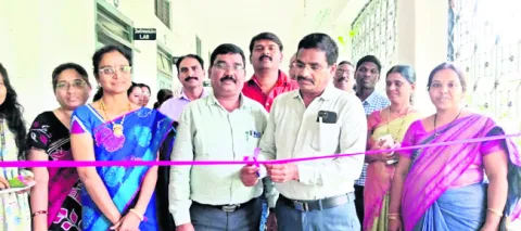 హోంనీడ్స్‌ ఉత్పత్తుల  విక్రయశాల ప్రారంభం