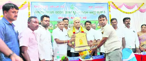సహకార సంఘాలు రైతుల పరపతి పెంచాలి