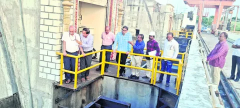 టెయిల్‌పాండ్‌ను సందర్శించిన కేఆర్‌ఎంబీ చైర్మన్‌