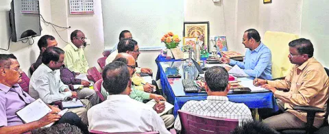 విద్యా కార్యక్రమాలు పకడ్బందీగా నిర్వహించాలి