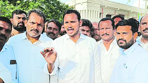 ప్రజాస్వామ్యానికి విఘాతం 
