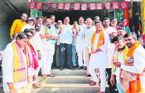 ఆగ్రోస్‌ కేంద్రాలను సద్వినియోగం చేసుకోండి 