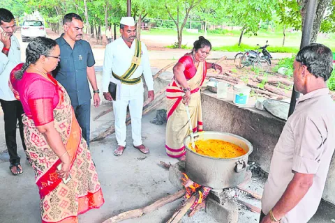 విధుల్లో అలసత్వం తగదు