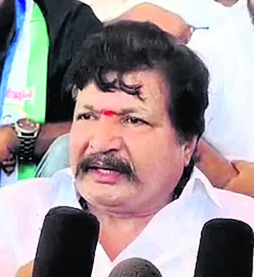 అడుగుపెట్టనివ్వం 
