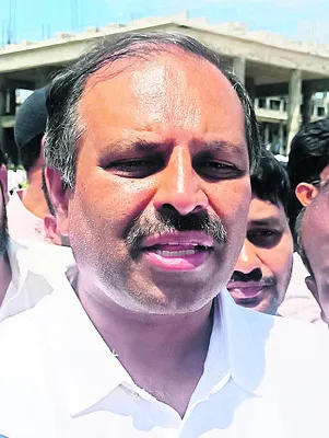ఎకరం రూపాయికేనా 
