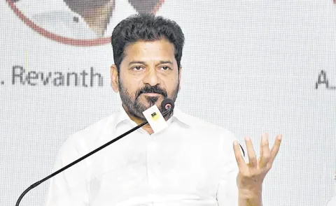 CM Revanth Reddy mentioned key issues in chit chat At Delhi