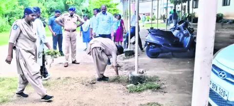 ఎస్పీ కార్యాలయంలో స్వచ్ఛాంధ్ర కార్యక్రమం 