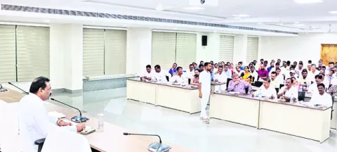ఓటర్‌ జాబితా సమర్థవంతంగా పూర్తి చేయాలి 