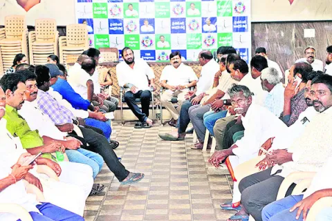 కూటమి వైఫల్యాలను ఎండగట్టాలి 