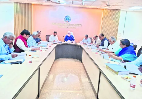 ఎంజీయూలో 32 అంశాలకు ఆమోదం