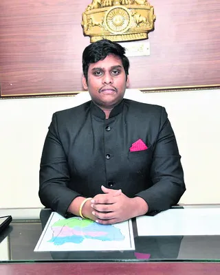 నూతన 