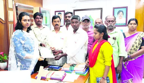 వీఆర్‌ఏలను విస్మరిస్తున్న కూటమి ప్రభుత్వం