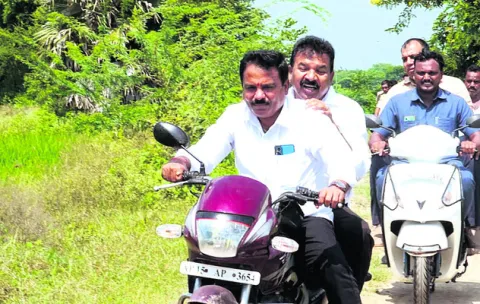 ఓటరు జాబితాను క్షుణ్ణంగా పరిశీలించాలి
