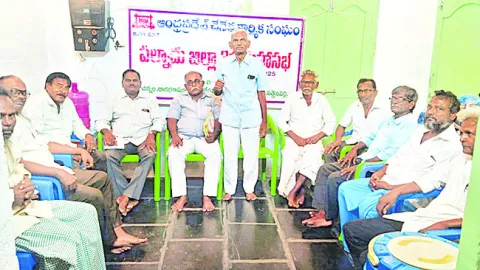 చేనేతను నిర్వీర్యం చేస్తున్న ప్రభుత్వాలు 