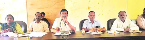 కిశోర బాలికలతో ఎస్‌హెచ్‌జీలు 