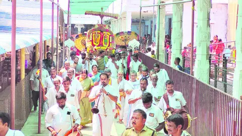 సత్యదేవునికి ఘనంగా జన్మనక్షత్ర పూజలు
