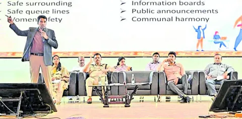సామాన్య భక్తులకు దుర్గమ్మ దర్శన భాగ్యం కల్పించాలి 