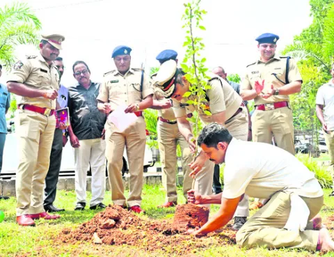 ఆరోగ్యకర సమాజం మనందరి లక్ష్యం 