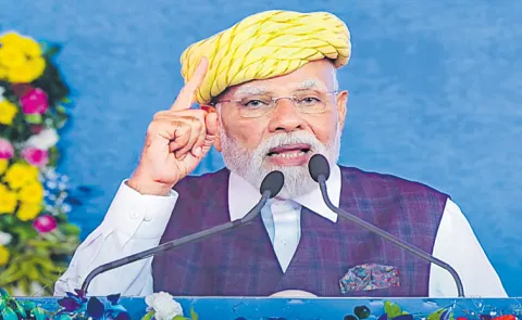 PM Narendra Modi addresses the Samudra se Samriddhi at Gujarat