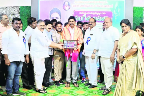 అలరించిన సంగీత లహరి