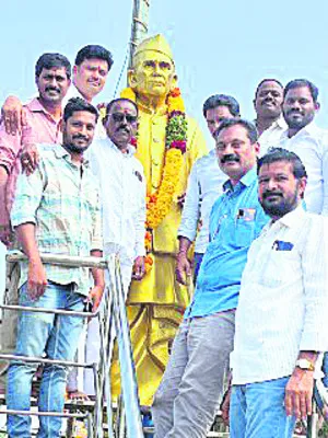 లక్ష్మణ్‌ బాపూజీ ఆశయాలు కొనసాగిద్దాం