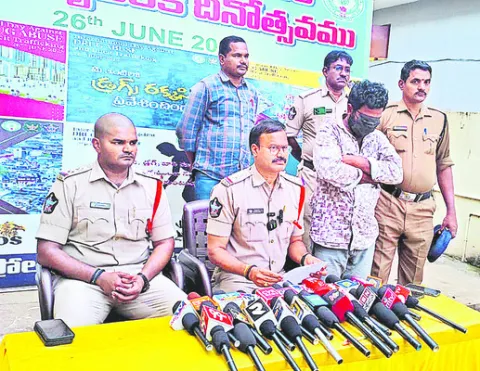 అప్పు ఎగ్గొట్టేందుకే హతమార్చాడు! 