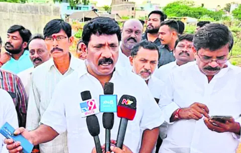పచ్చ మీడియా రాతలకు ప్రజలే బుద్ధి చెబుతారు