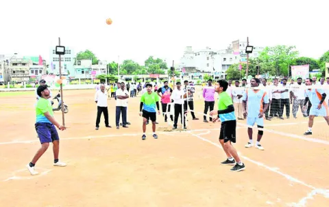 ఉత్సాహంగా సెపక్‌తక్రా పోటీలు 