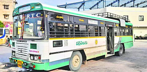 అద్దె బస్సులకు మైలేజీ తిప్పలు 