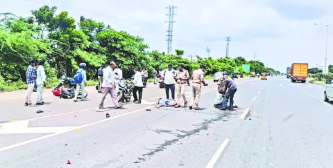 లారీ 