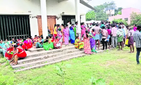 యూరియ