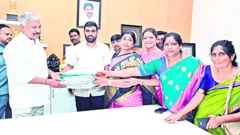 వైఎస్సార్‌సీపీలో కార్యకర్తలే కీలకం 